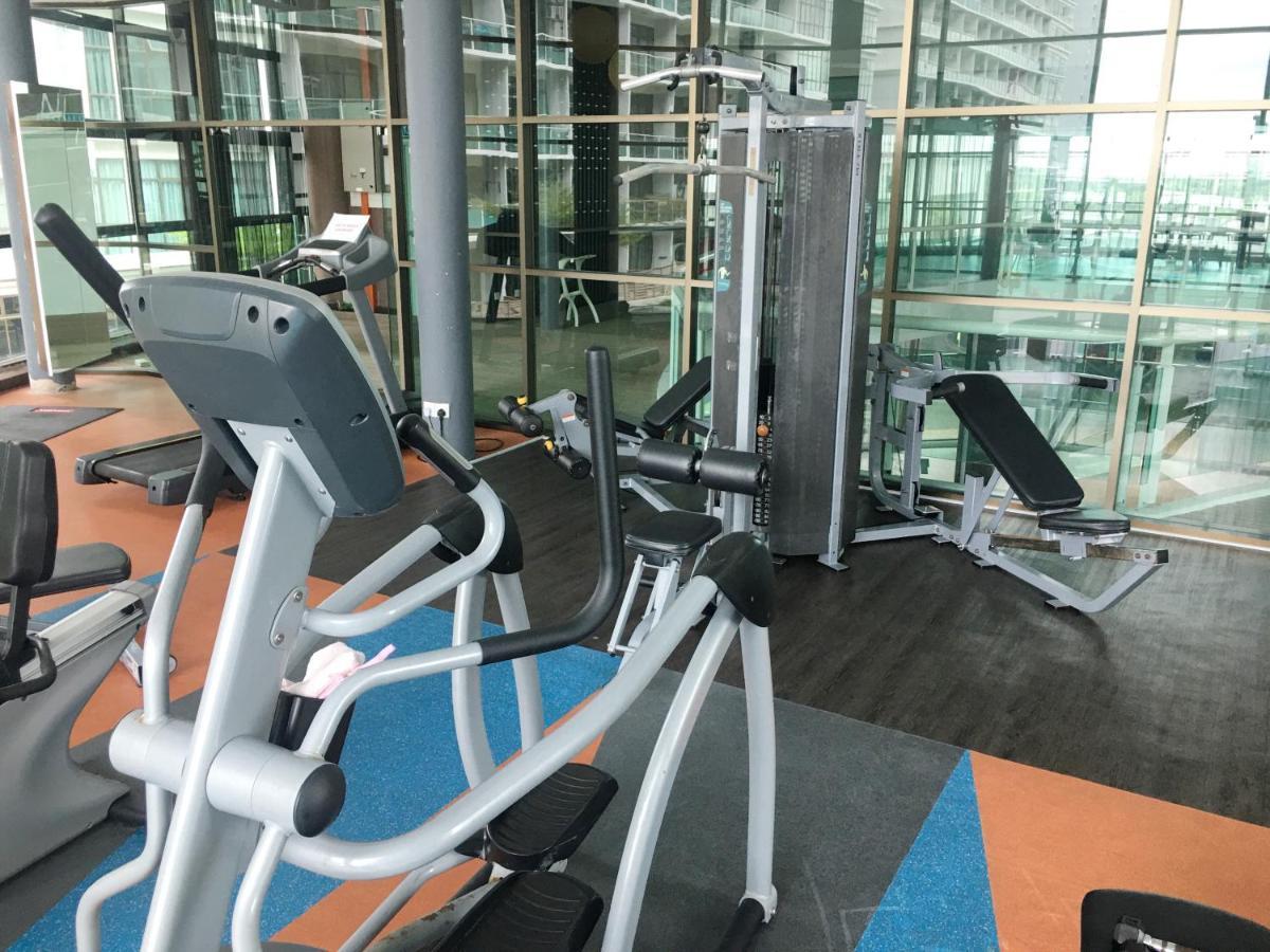 Palazio Serviced Apartment In Mount Austin Near Aeon Ikea Toppen Hsi Johor Bahru Bagian luar foto