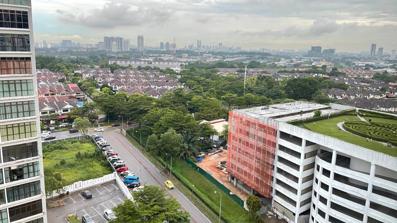 Palazio Serviced Apartment In Mount Austin Near Aeon Ikea Toppen Hsi Johor Bahru Bagian luar foto