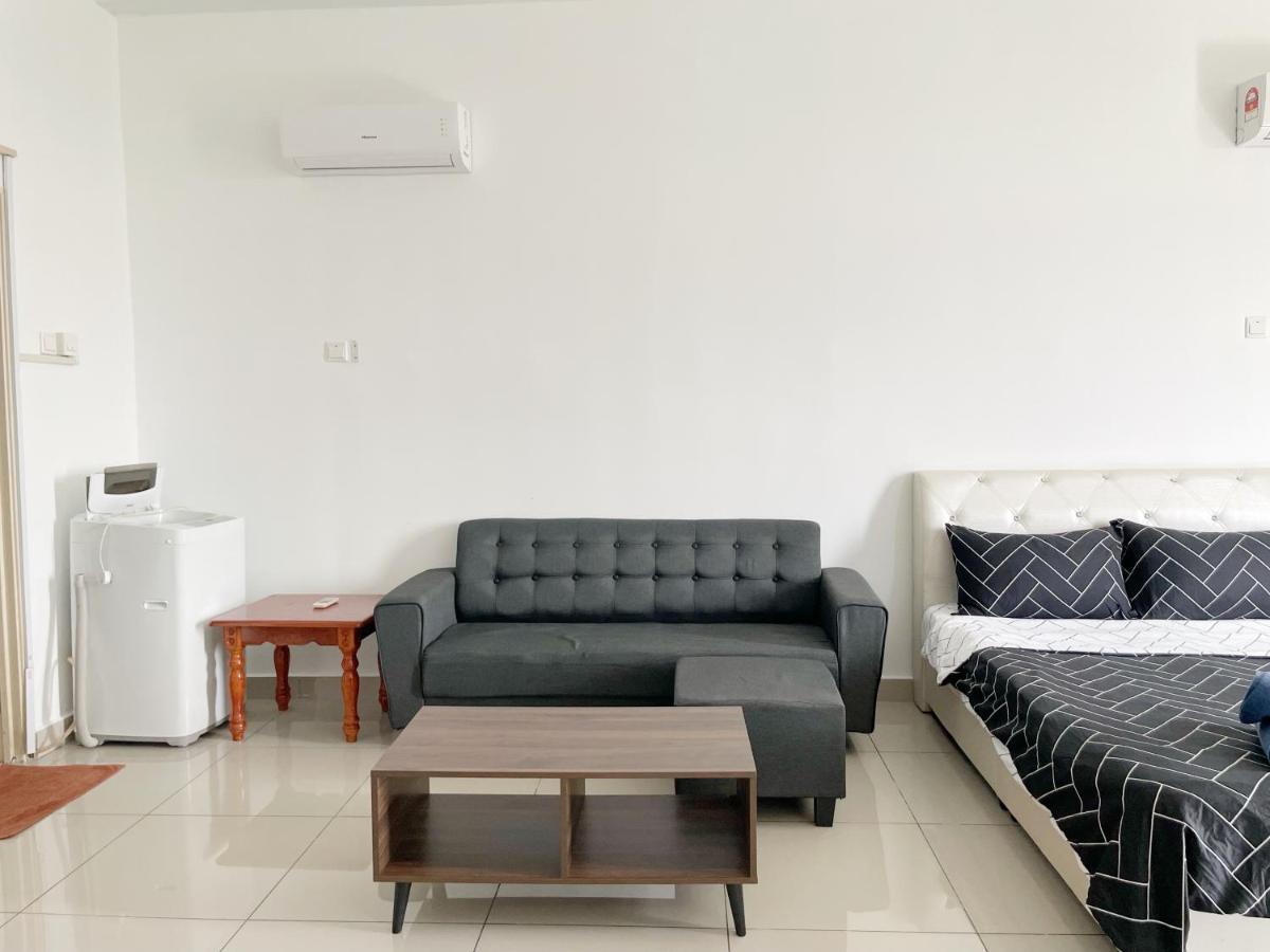 Palazio Serviced Apartment In Mount Austin Near Aeon Ikea Toppen Hsi Johor Bahru Bagian luar foto