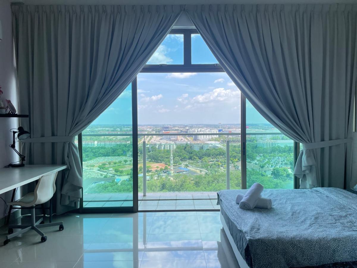Palazio Serviced Apartment In Mount Austin Near Aeon Ikea Toppen Hsi Johor Bahru Bagian luar foto