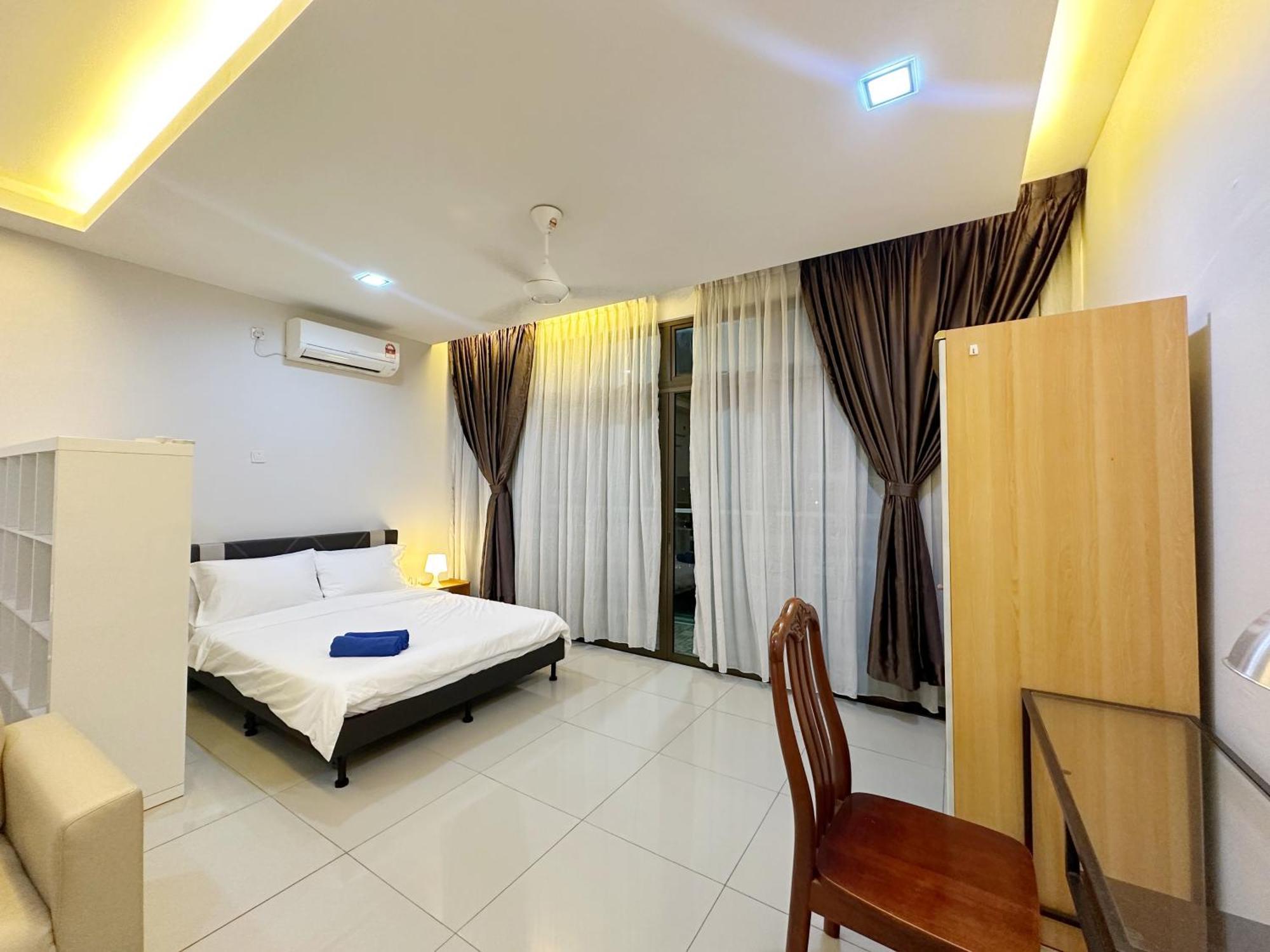 Palazio Serviced Apartment In Mount Austin Near Aeon Ikea Toppen Hsi Johor Bahru Bagian luar foto